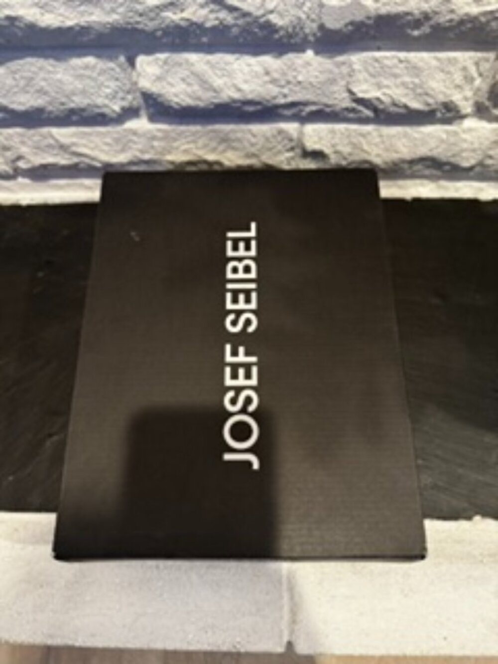 JOSEF SIEBEL Shoe